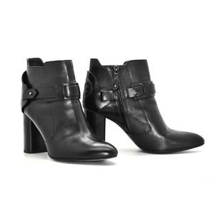 C0 Auth TORY BURCH Colton Galleon Black Leather Logo Back Ankle Boots Sz 9 M
